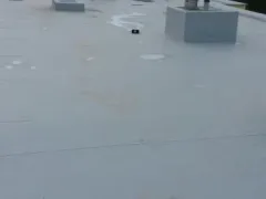 Plochá střecha s boxem a rotační hlavicí, mlžné světlo